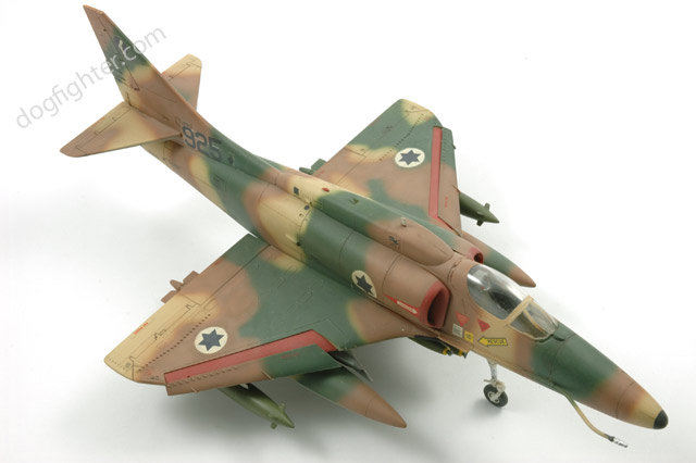 Douglas A-4 Skyhawk 1:48