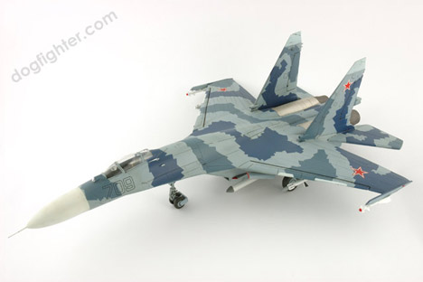 Sukhoi Su-27 Academy 1:48