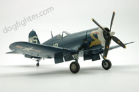 Vought F4U Corsair  1:48