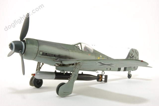 Focke Wulf Fw 190 D-12 Dora torpedo 1:48