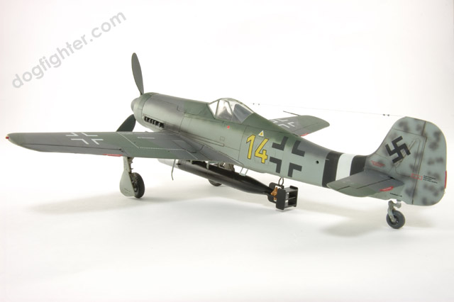 Focke Wulf Fw 190 D-12 Dora torpedo 1:48