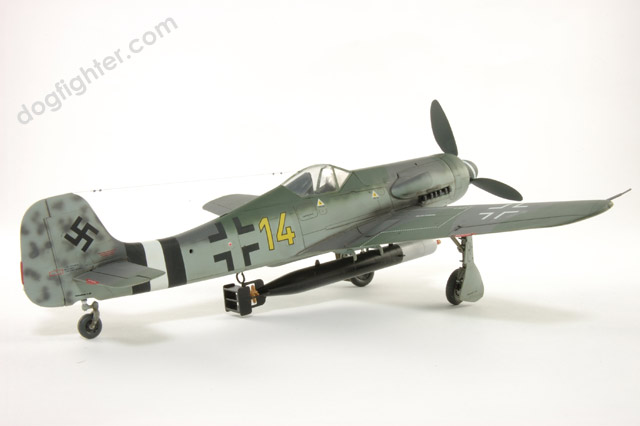 洋書 フォッケウルフThe Focke-Wulf Fw 190 Dora Focke Wulf Fw 190 D-12 Dora torpedo 1:48