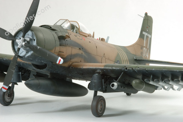 Tamiya Eduard A1 Skyraider